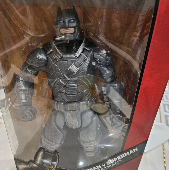 Batman DC Comics Multiverse - Picture 2 of 2